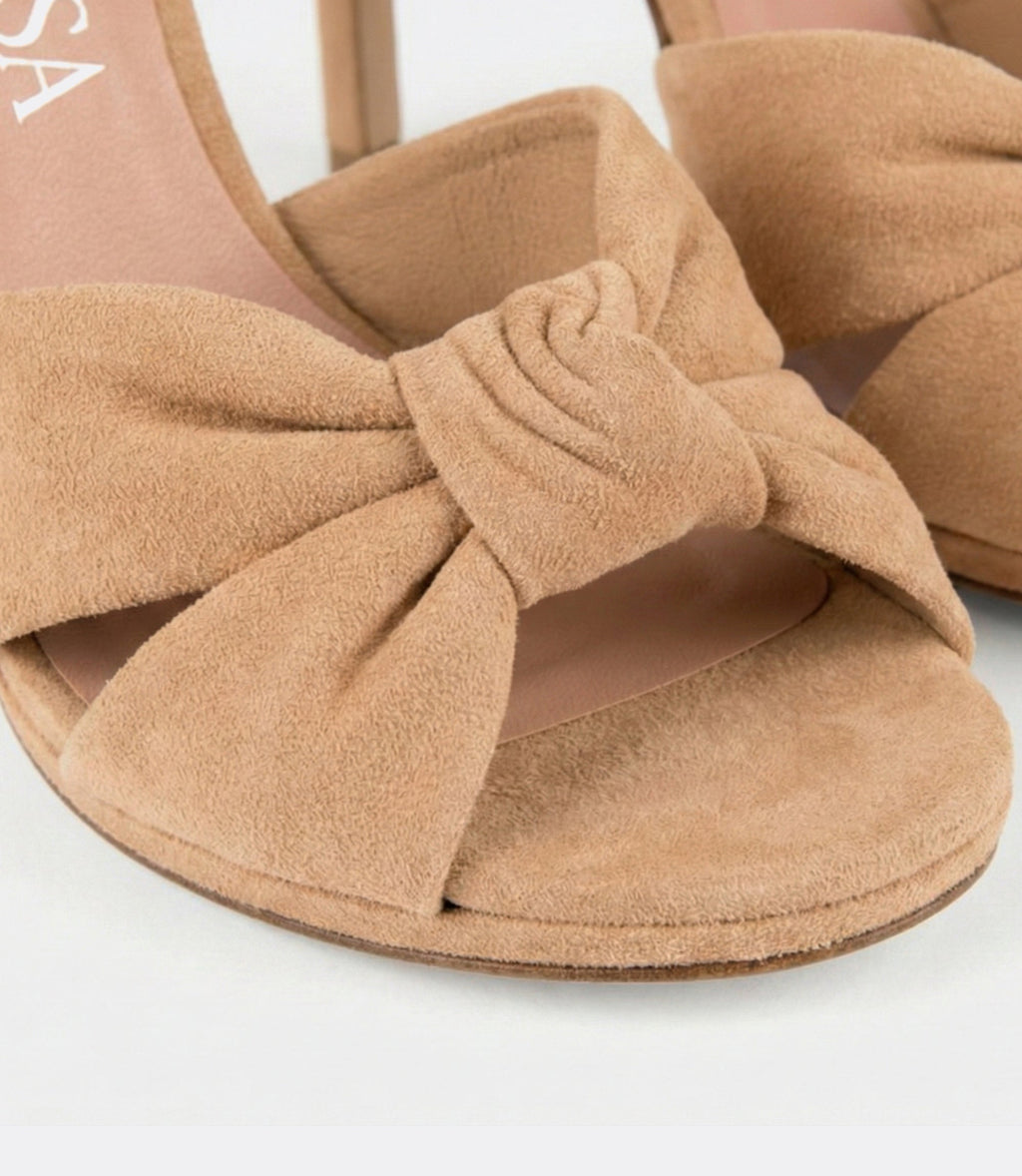 Everyday Sandals in Milk Tea Suede